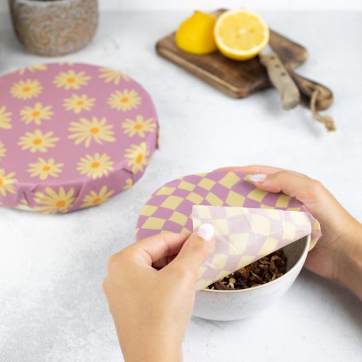 LITTLE BEE FRESH - Organic beeswax cloths set of 2 - Purple Daisy - Image 4